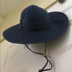 Columbia Hiking Hat!